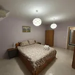 Malavi Square Center Apartment! Comfort&clean! Ruse