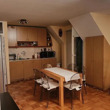 アパート Malavi Square Center Apartment! Comfort&clean! ルセ